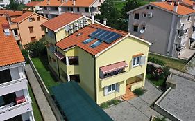 Apartments Luni
